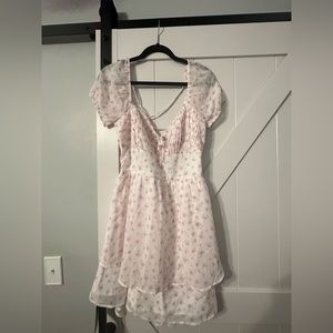 HOLLISTER TIE-BACK DOUBLE-TIER SHORT DRESS. SIZE LARGE.